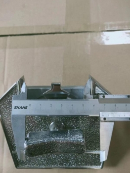 Mechanical coin selector with rotating mechanism for vending machines